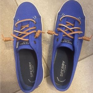 SPERRY size 7 1/2 royal blue canvas tennis shoes